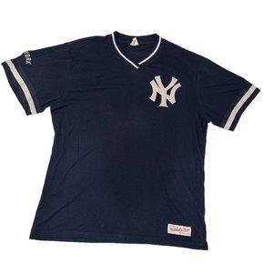 Vintage New York Yankees Mitchell & Ness T Shirt- Medium Cooperstown Collection